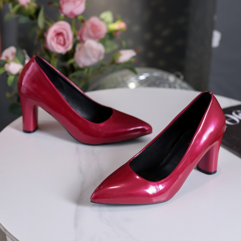 Туфли-лодочки из лакированной  – обзор и цена Pump Heel Block